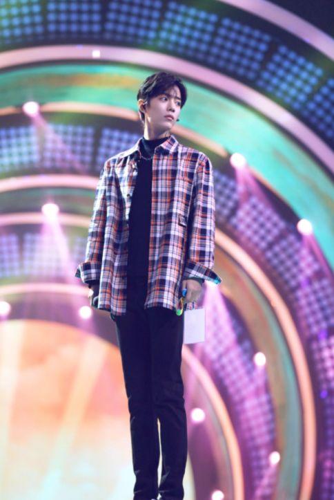 肖战吃瓜娱乐圈视频,揭秘明星幕后故事 第2张 肖战吃瓜娱乐圈视频,揭秘明星幕后故事 第2张